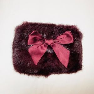 Maroon, Clutch purse